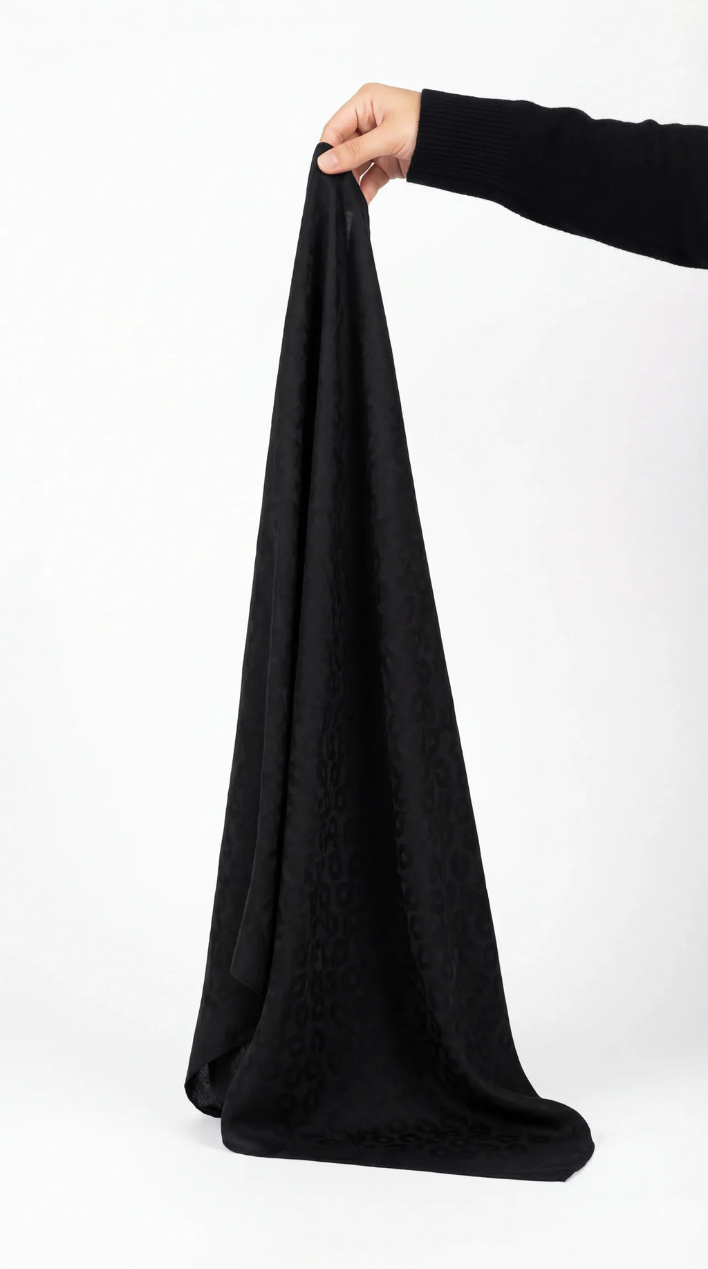 Jacquard Hijab Deep Black Linn Design