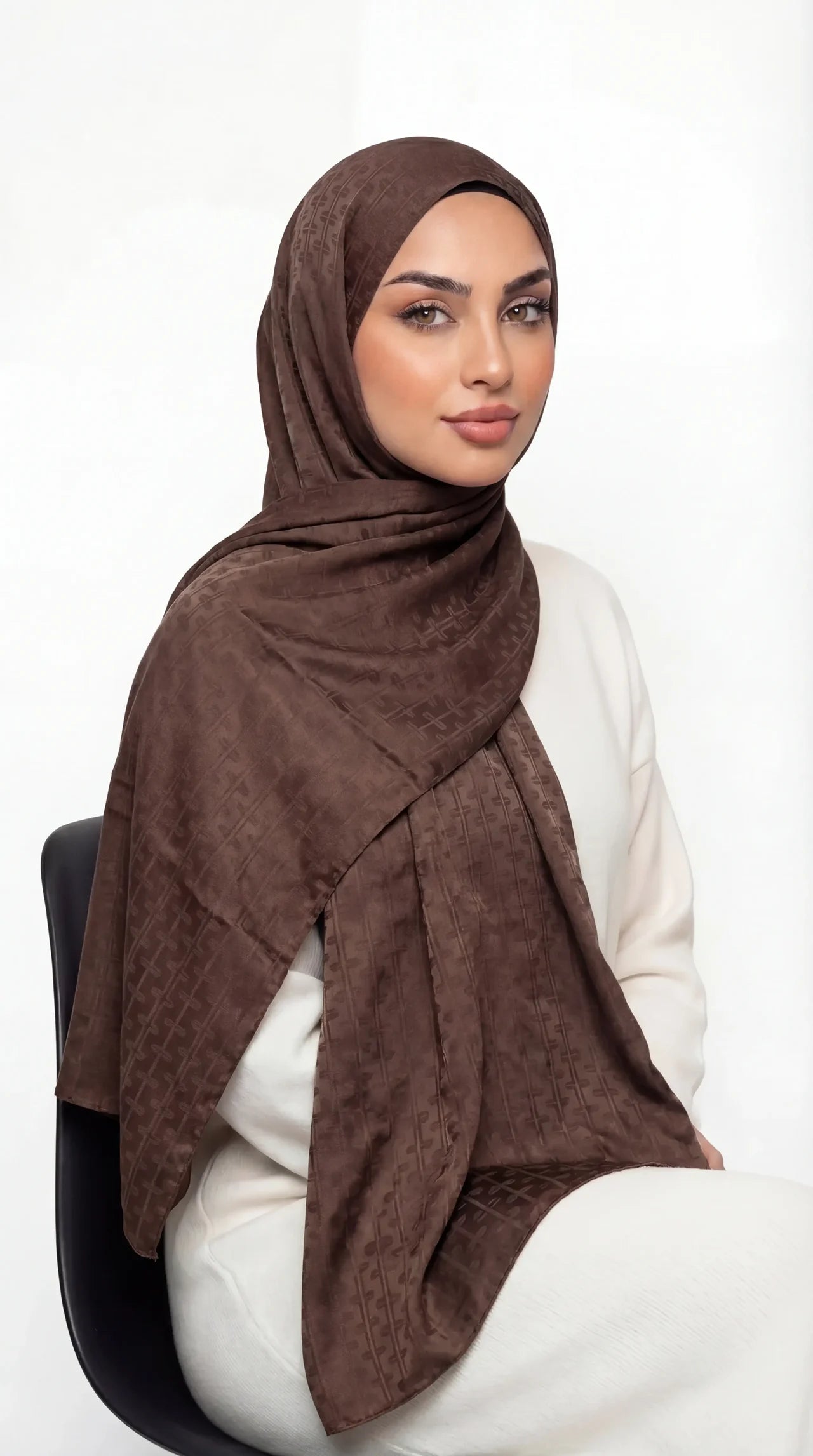 Jacquard Hijab Deep Mocha Melosia Design